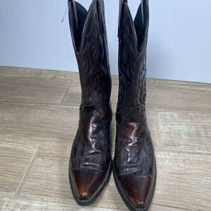 Laredo Brown Leather Cowboy Boots - Men’s 9D - Western Pointed Toe